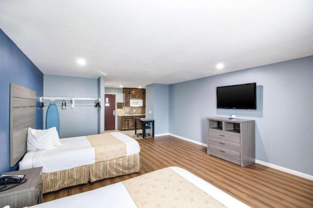 Rodeway Inn & Suites Port Arthur - Groves Esterno foto