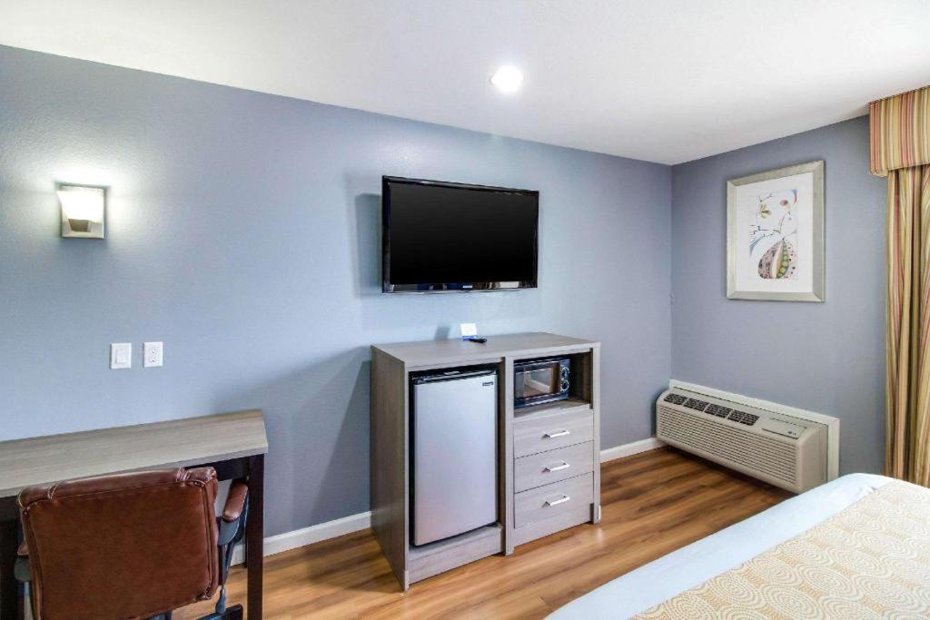 Rodeway Inn & Suites Port Arthur - Groves Esterno foto