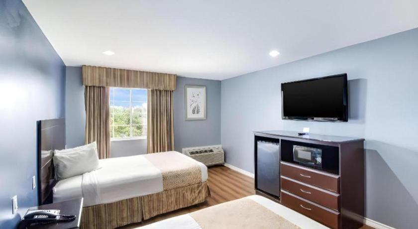 Rodeway Inn & Suites Port Arthur - Groves Esterno foto