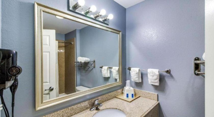 Rodeway Inn & Suites Port Arthur - Groves Esterno foto