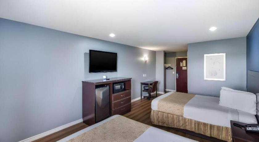 Rodeway Inn & Suites Port Arthur - Groves Esterno foto