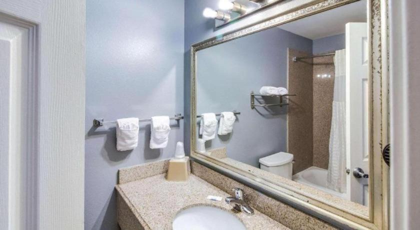 Rodeway Inn & Suites Port Arthur - Groves Esterno foto